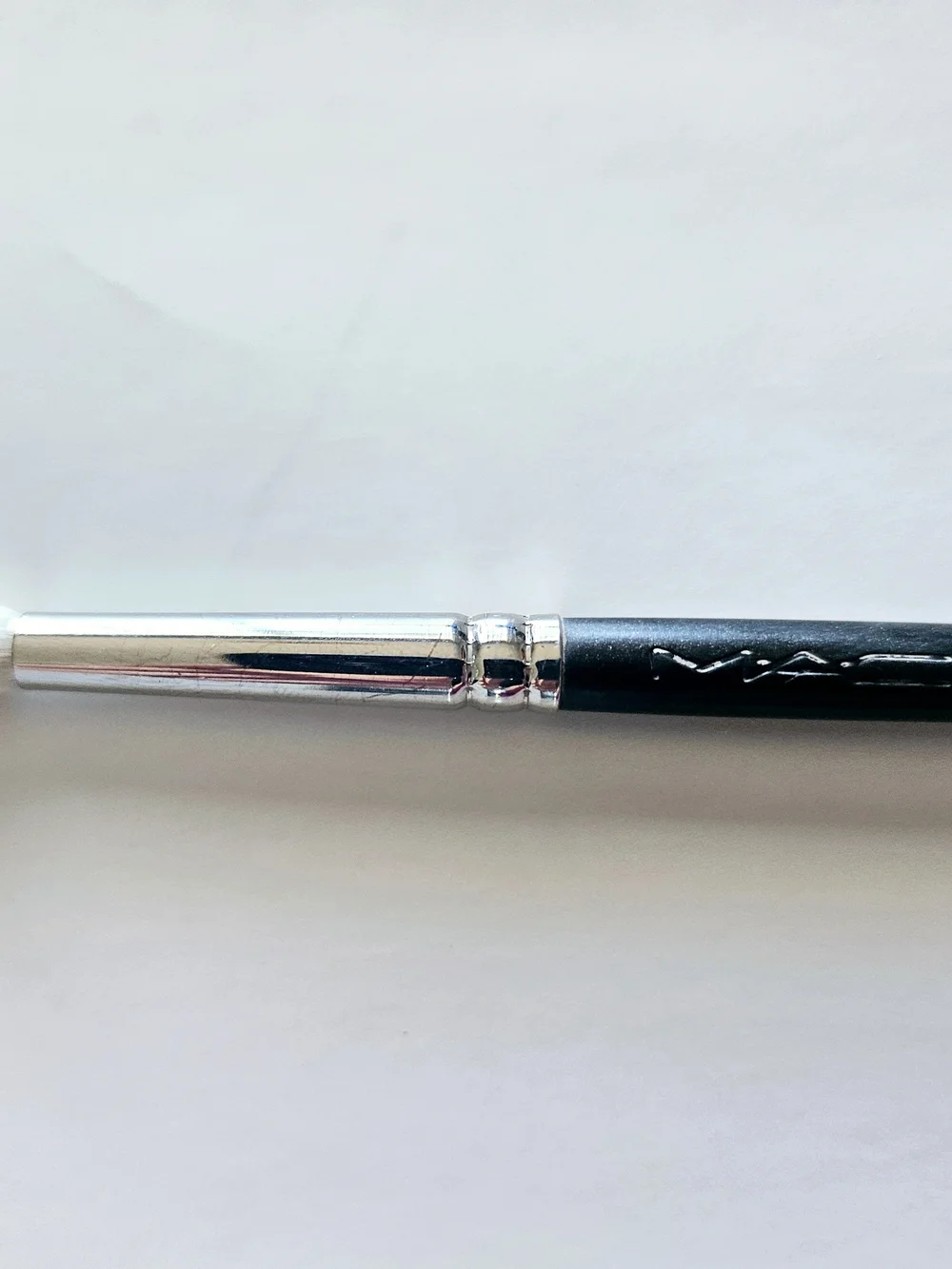 MAC 221S Black Professional MUA Mini Tapered Eyeshadow Blending Makeup Brush